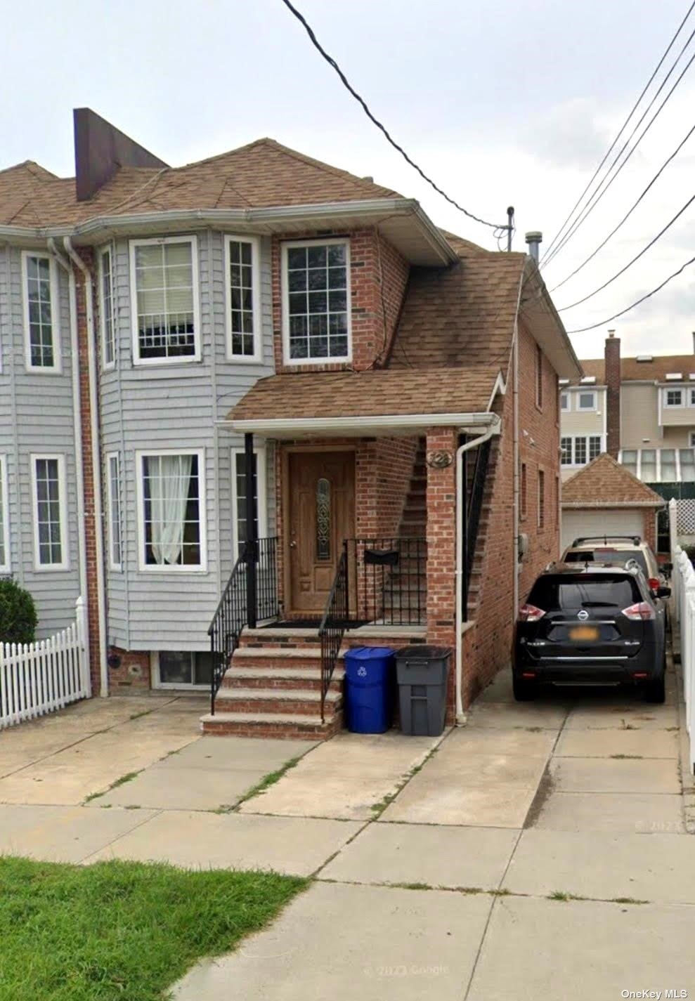 124th St, College Point, NY 11356