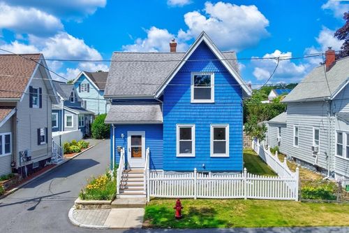 23 Poplar St, Malden, MA, 02148-2917 | Card Image