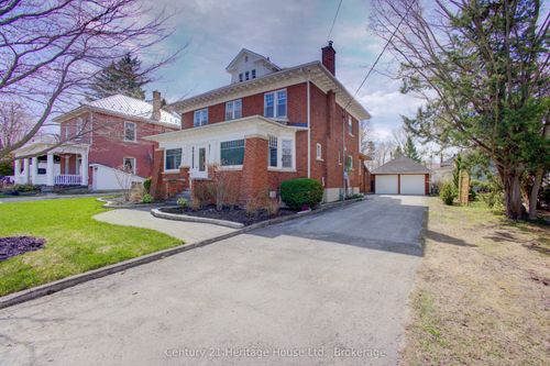 375 Lambton St W, Durham, ON, N0G1R0 | Card Image