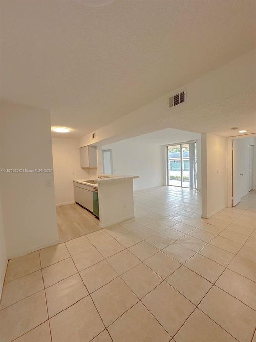 106g-4045 W Mcnab Rd, Pompano Beach, FL, 33069-4973 | Card Image