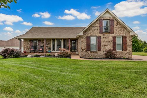 3656 Fieldstone Dr, Clarksville, TN, 37040-5557 | Card Image