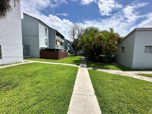 apt-f307-1725 W 60th St, Hialeah, FL, 33012-6837 | Card Image