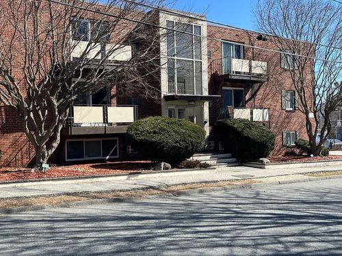 9-48 N Emerson, Wakefield, MA, 01880 | Card Image