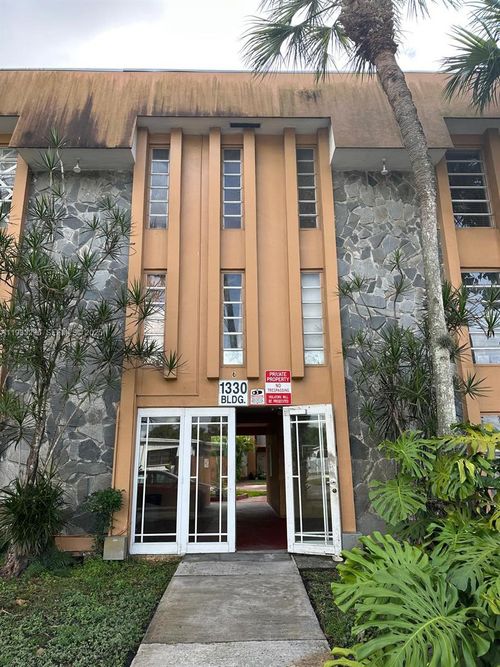 apt-108c-1330 W 54th St, Hialeah, FL, 33012-3051 | Card Image