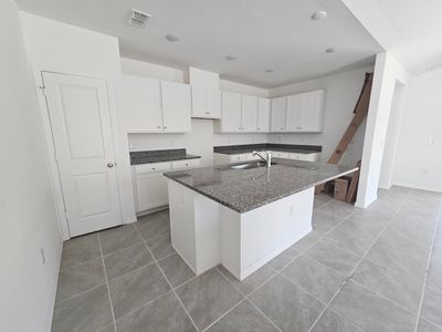 Gorgeous granite kitchen | Image 3