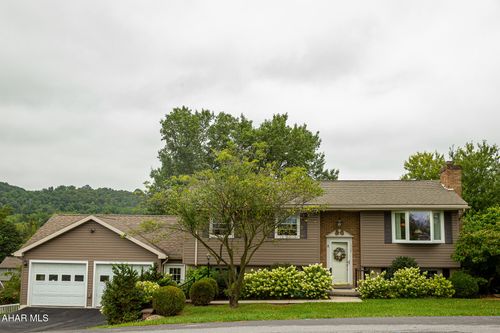 725 Orchard Dr, Duncansville, PA, 16635-7440 | Card Image