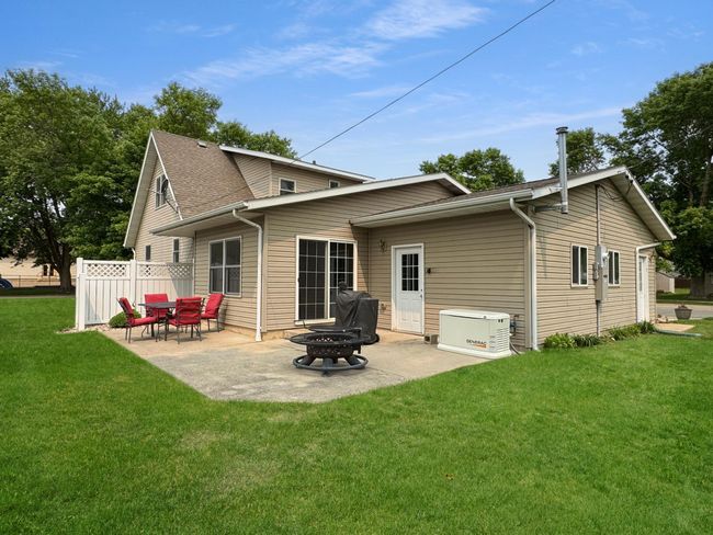 Great back yard | Image 36