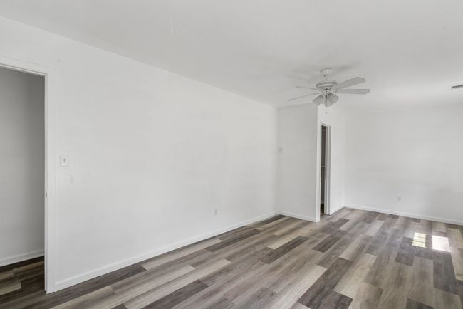 203 N Anderson St, House other with 4 bedrooms, 1 bathrooms and null parking in Rising Star TX | Image 17