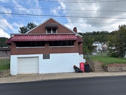 164 N Water St, West Newton, PA, 15089-1532 | Card Image