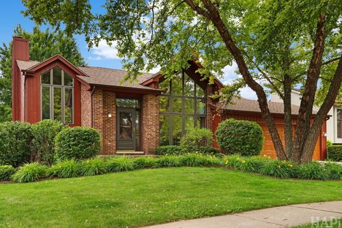 1219 Golf View Dr, Woodridge, IL, 60517-7701 | Card Image