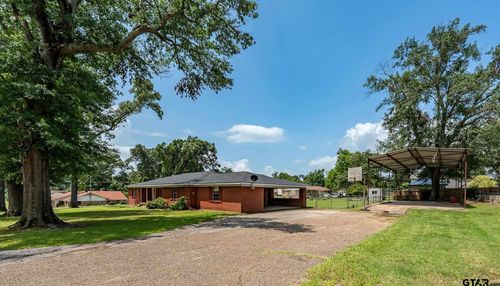 559 N Elm St, Frankston, TX, 75763-9635 | Card Image