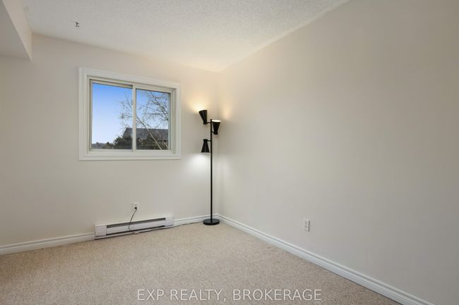 212 - 573 Armstrong Rd, Condo with 2 bedrooms, 1 bathrooms and 1 parking in Kingston ON | Image 15