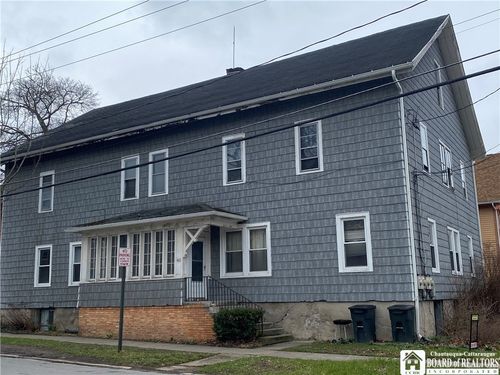 40 Day St, Fredonia, NY, 14063-1848 | Card Image