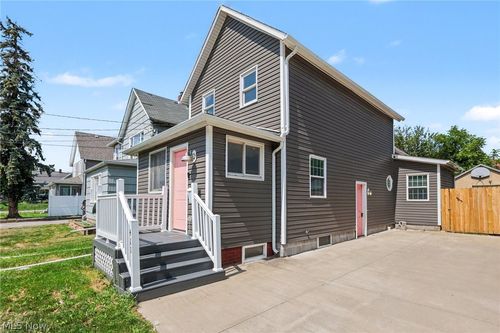 411 7th St, Fairport Harbor, OH, 44077-5617 | Card Image