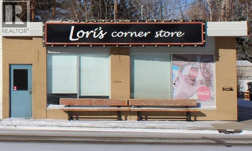 135 Young Rd, Brooks, AB, T1R0A1 | Card Image