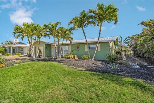 3664 Bayview Ave, ST. JAMES CITY, FL, 33956-2270 | Card Image