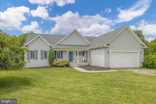 125 Lake Ct, BUMPASS, VA, 23024-4930 | Card Image