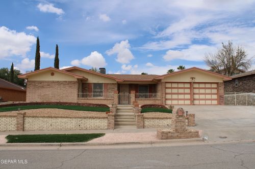 11613 Sheila Dr, El Paso, TX, 79936-6924 | Card Image