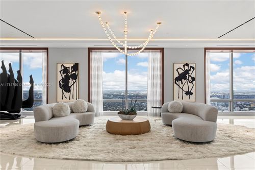 ph4bcd-1425 Brickell Ave, Miami, FL, 33131-3400 | Card Image