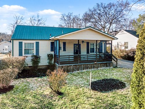 5615 Meadowcrest Ln, Nashville, TN, 37209-4630 | Card Image