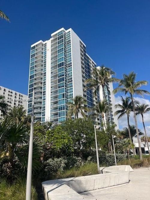 2302-2655 Collins Ave, Miami Beach, FL, 33140-4726 | Card Image