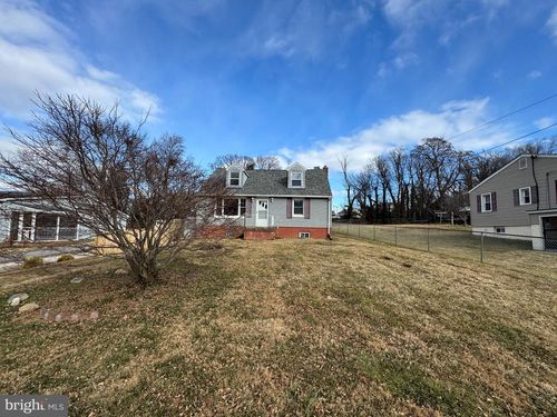 2716 Alderwood Ave, Halethorpe, MD, 21227-2101 | Card Image