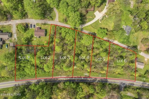 12 Hen Valley Rd, Oliver Springs, TN, 37840 | Card Image