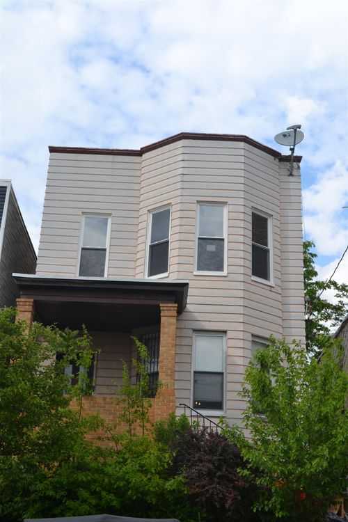 716 10th St, Union City, NJ, 07087-5545 | Card Image