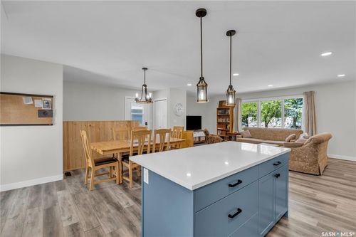 402 Alexander St, Radisson, SK, S0K0A4 | Card Image