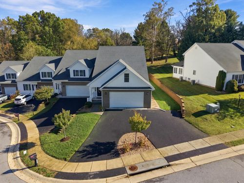 418 Collinswood Dr, STAUNTON, VA, 22401 | Card Image