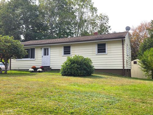 56 Evergreen Ln, Oakdale, CT, 06370-1710 | Card Image