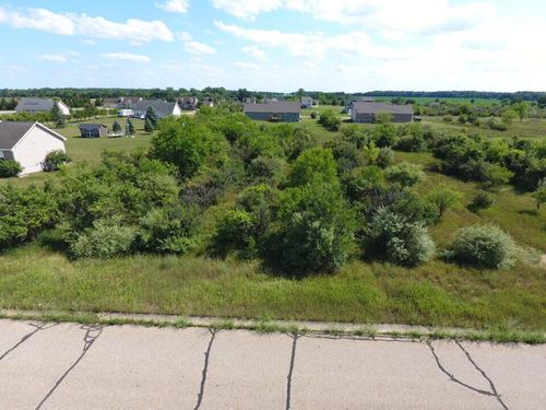 8095 Mcintosh Rd, Saint Johns, MI, 48879-8546 | Card Image