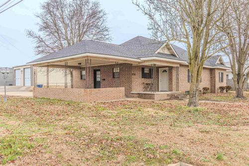 118 W 5th St, Rector, AR, 72461-2102 | Card Image