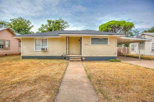 1203 N 5th St, Ballinger, TX, 76821-4017 | Card Image
