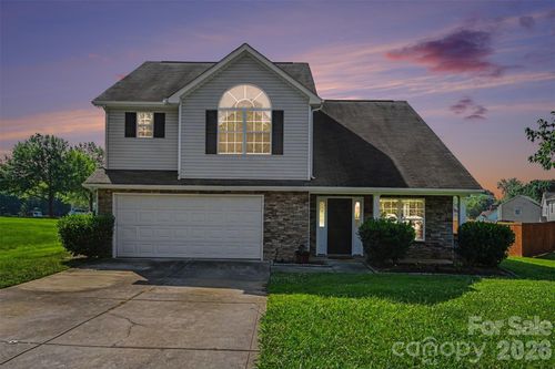 3014 Blueberry Dr, Monroe, NC, 28110-8113 | Card Image