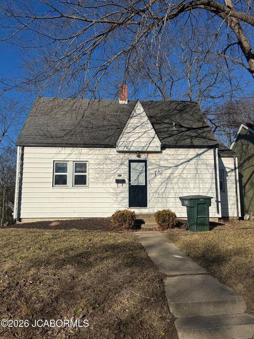 213 E 6th St, Fulton, MO, 65251-1945 | Card Image