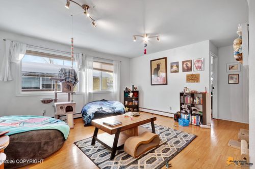 605 Mumford St, Anchorage, AK, 99508-1160 | Card Image