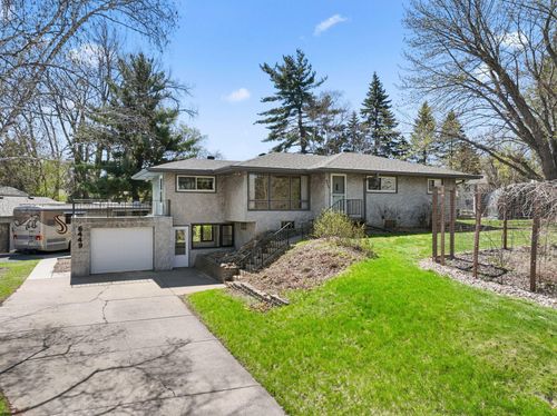 6449 49th St N, Oakdale, MN, 55128-1907 | Card Image
