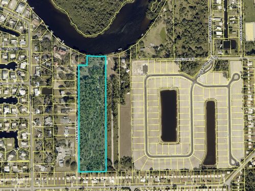 2330 & 2318 Lazy River Lane, Fort Myers, FL, 33905 | Card Image