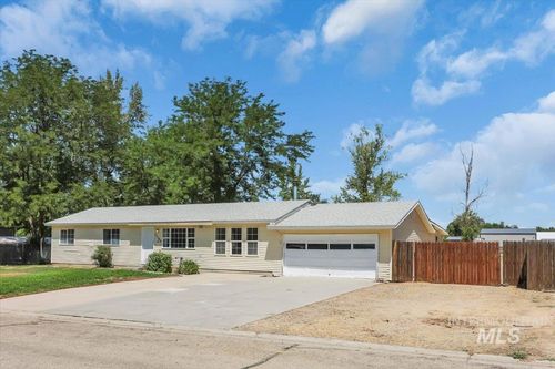 11140 W Gila Dr, Kuna, ID, 83634-2638 | Card Image