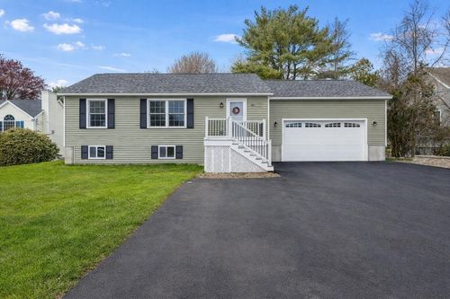 86 Ferry Rd, Salisbury, MA, 01952-2511 | Card Image