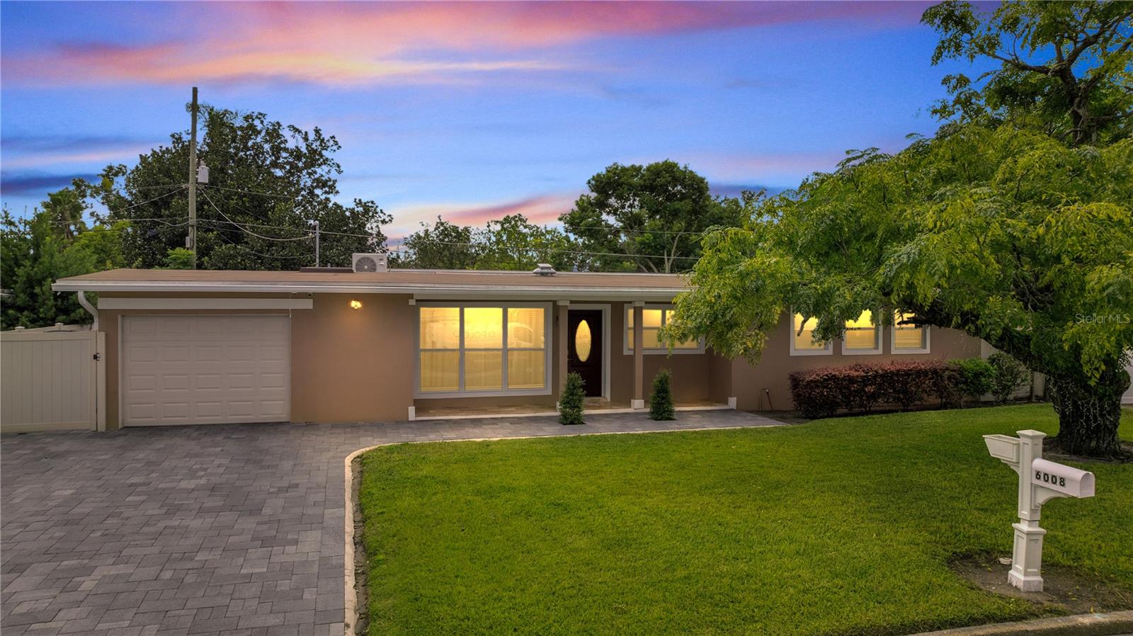 Lake Underhill Rd, Orlando, FL 32807