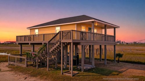 715 Caisson St, Surfside Beach, TX, 77541-9266 | Card Image