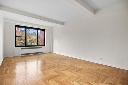 c-67-65 Park Ter E, New York, NY, 10034-0673 | Card Image