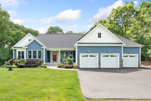 22 Lake St, Rehoboth, MA, 02769-1122 | Card Image