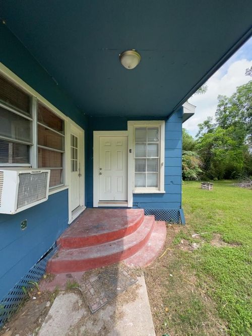 3-310 N Rockisland St, Angleton, TX, 77515-5742 | Card Image