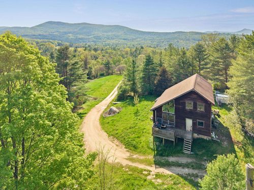 920 Quarterline Rd, North Clarendon, VT, 05759 | Card Image