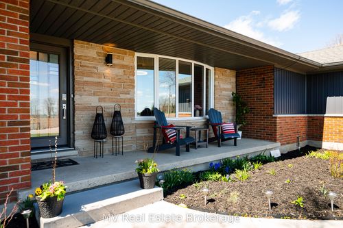 8378 Wellington Rd 22, Rockwood, ON, N0B2K0 | Card Image