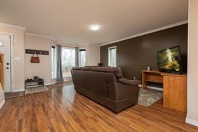 212 Abbey St, House detached with 3 bedrooms, 1 bathrooms and 4 parking in Bittern Lake AB | Image 6