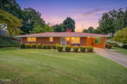 100 Hickory Dr, Greeneville, TN, 37745-4013 | Card Image